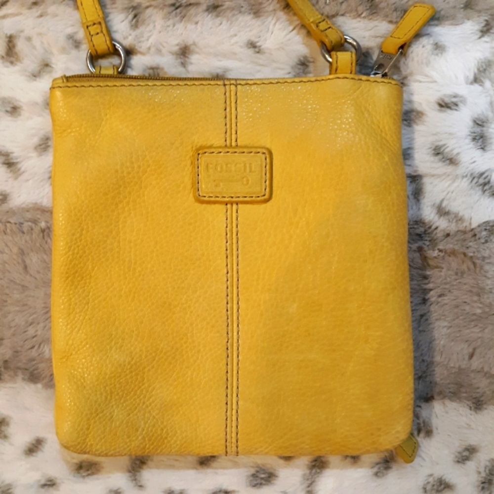 Fossil Yellow Pebbled Leather Small Crossbody Bag Purse Organizer💛